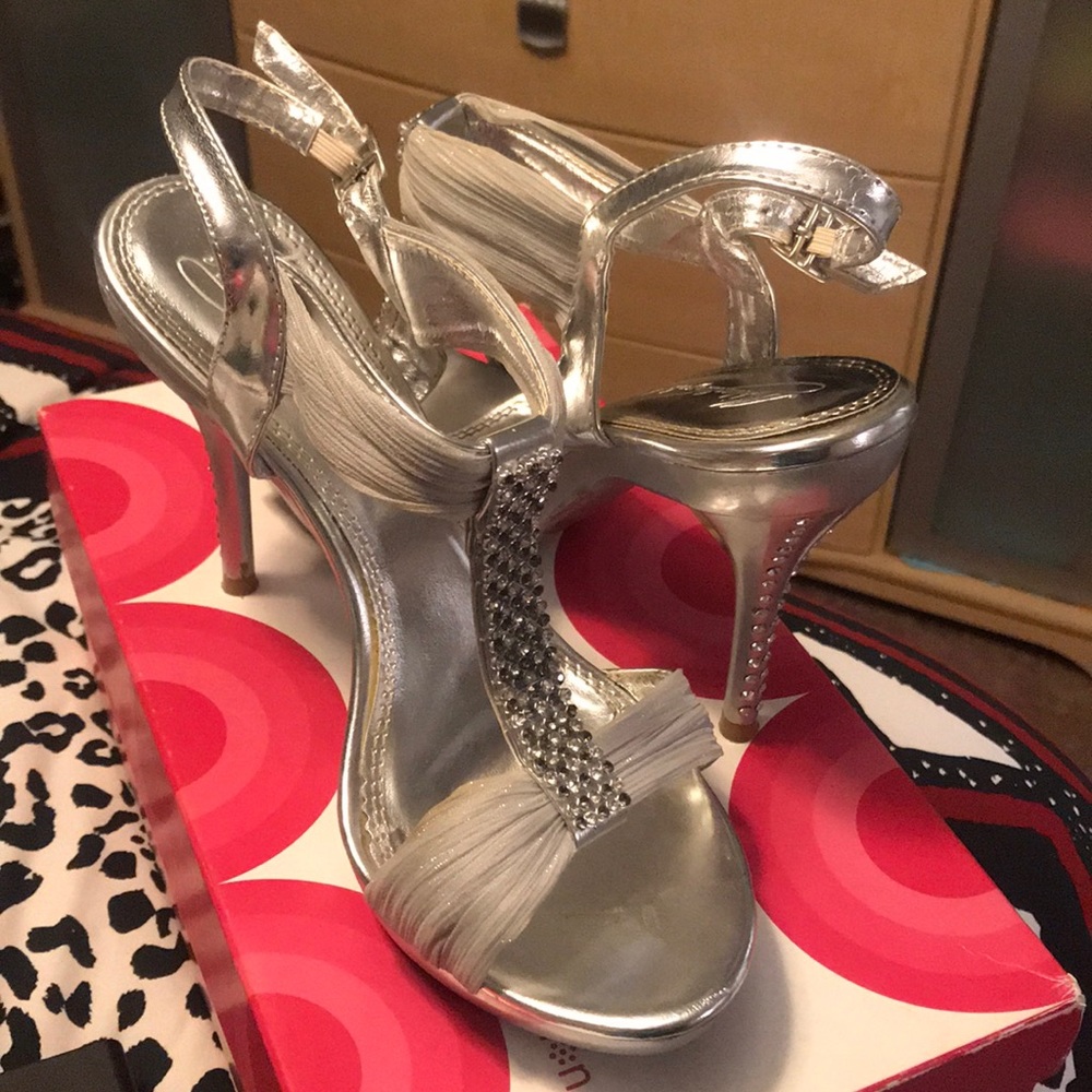 Cute silver hells